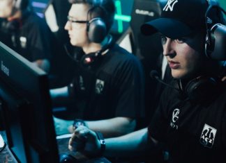 Lwy, Ambros i Team Przypadek ze złotem e-AMP