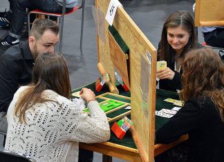 Krakowska AGH najlepsza w AMP w brydżu sportowym