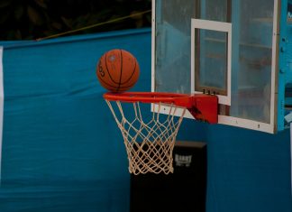 AZS ze zmiennym szczęściem