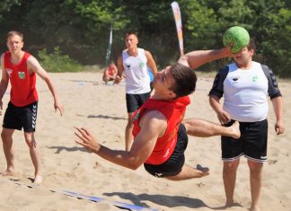 Piasek, piłka, woda i… wakacje!