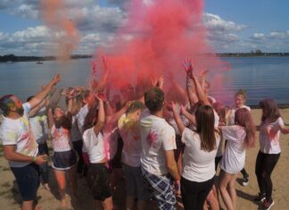 Przedłużone wakacje w AZS