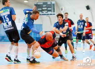 18 bramek to za mało. AZS UW przegrywa na rozpoczęcie I ligi