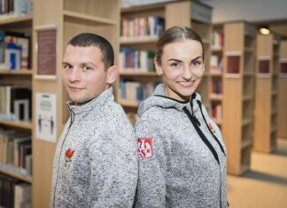 Dwutorowo i bez zwłoki