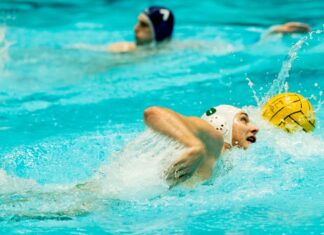 Waterpoliści AZS UW gromią na dzień dobry