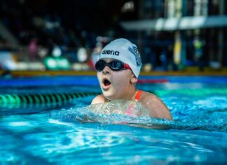 Rówieśnicy „Od Młodzika do Olimpijczyka” pływają na medal