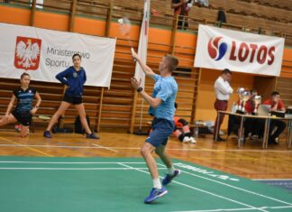 Piętnaście zespołów zagra w finale Akademickich Mistrzostw Polski w badmintonie