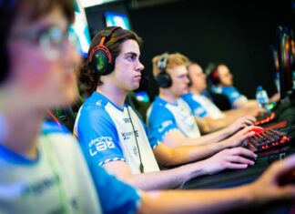 Polacy w finale Amazon University Esports Masters