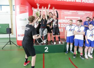 Tu nie ma wygranych, czyli zmiana zwycięzców w unihokeju