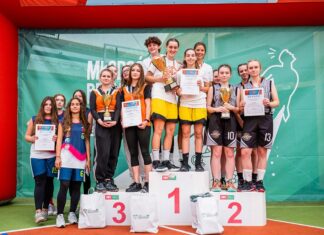 Basket Szkoła: liceum z Gdańska najlepsze pod tablicą