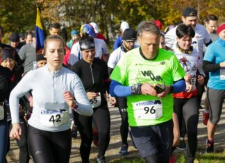 Przełajem co tchu podczas Biegu SGGW