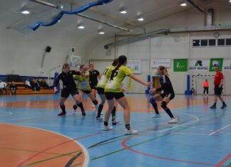 Szczypiornistki AZS Uniwersytetu Warszawskiego czekają na wygraną