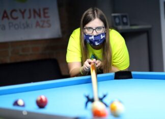 Bile na stole, kule na torze