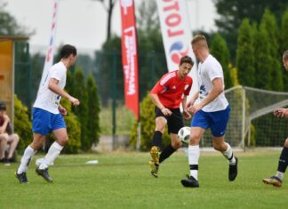 Ruszył finał AMP w piłce nożnej mężczyzn. Piłkarze rywalizują w Stężycy na Pomorzu