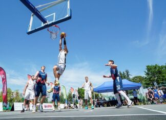 Jeden kosz i wielu pretendentów do medali AMP