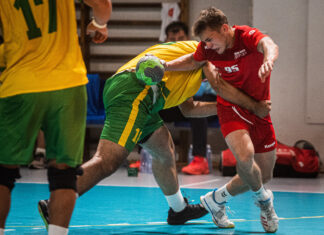 Z białymi czy pomarańczowymi?