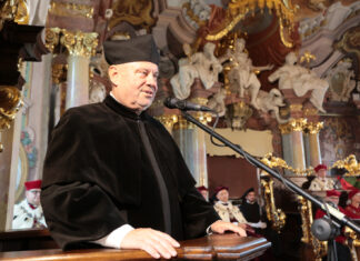 Doktorat honoris causa dla prezesa AZS