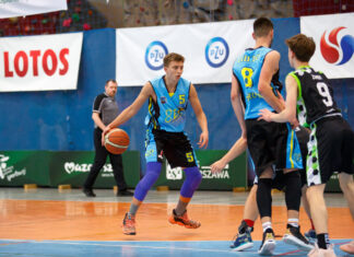 Do finału „Z SKS-u do AZS-u” puszczą z medalem i w skarpetkach