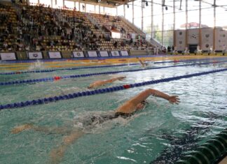 Kolejne medale azetesiaków na pływackich MP