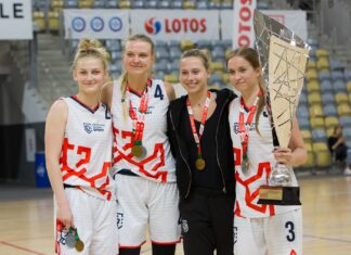 W Lublinie startuje finał AMP w koszykówce. AMW Gdynia i PO Opole chcą kolejnych tytułów