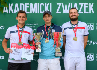 Triumf faworytów w AMP w tenisie