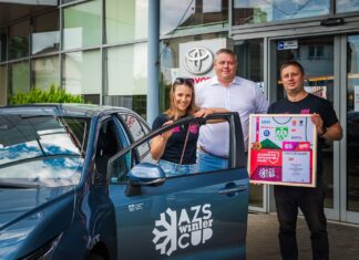 Królowa zimy w corolli na lato