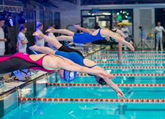 Uniwersytet Warszawski dystansuje dwa AWF-y