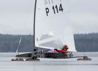 Srebro z drugiego planu