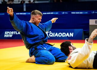 Michał Jędrzejewski może wywalczyć akademickiego hat-tricka