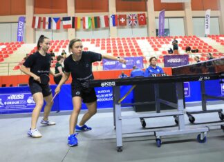 AME w tenisie stołowym znakomite dla naszych uczelni! Osiem medali Polaków