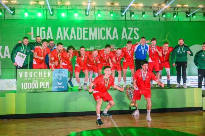 Credit: Michal Walusza