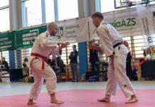 Dźwignąć i rzucić się po medal