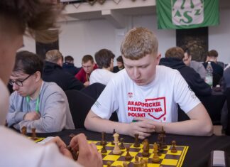 Przemyślane ruchy i szachowe debiuty w Opolu