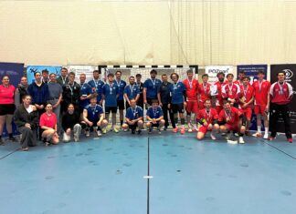 Cztery tysiące blisko