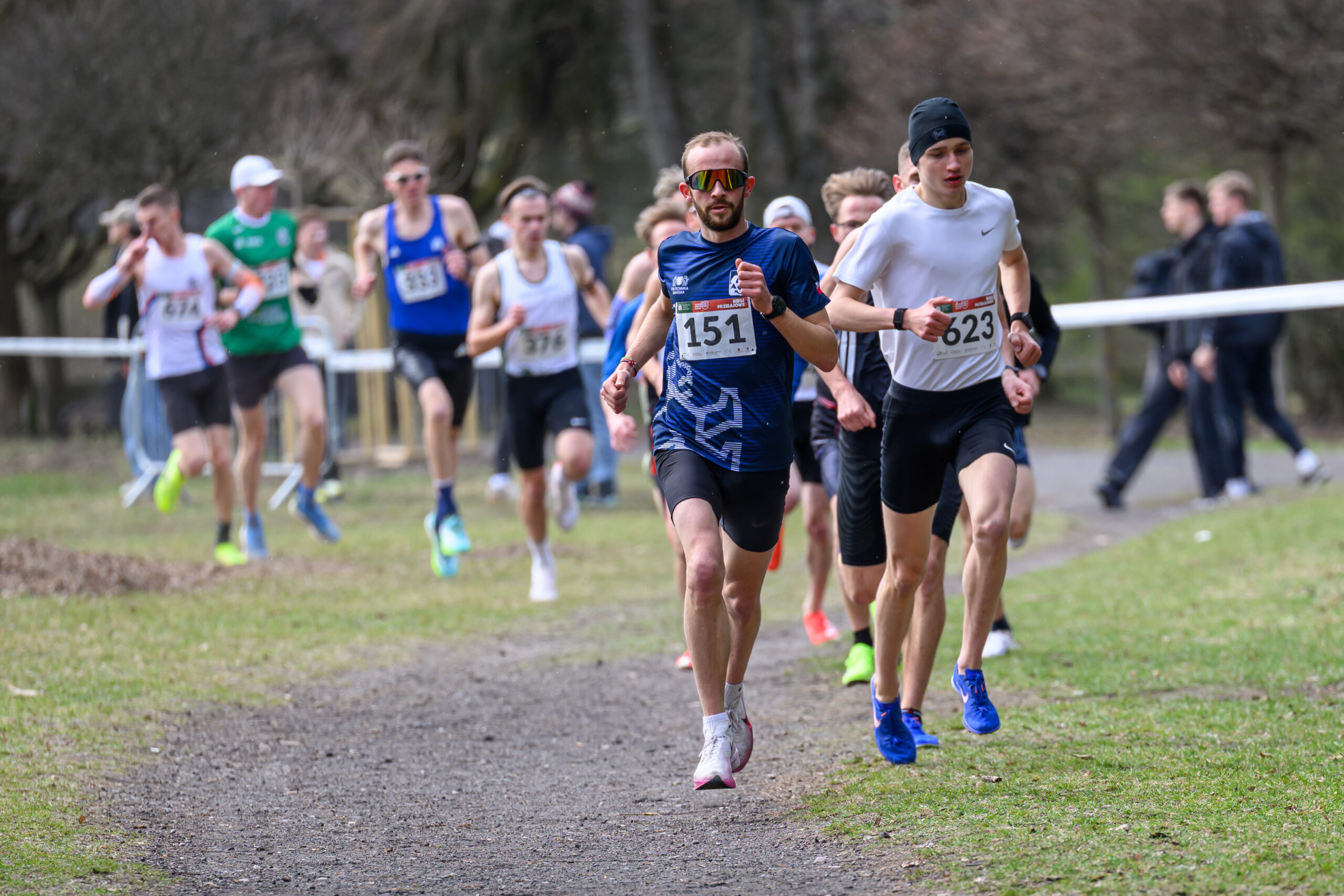 Wiktor Miłkowski biegnie z nr 623 / foto Walendi Photo 