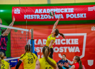Znamy półfinalistów Akademickich Mistrzostw Polski w siatkówce! Kto wywalczy medale w Warszawie?