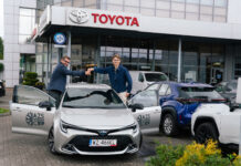 Juliusz Kierkowski odebrał kluczyki do Toyoty