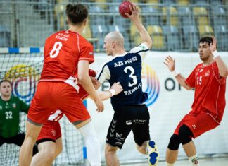 Uniwersytet Gdański i AGH Kraków najlepsi w finałach AMP w piłce ręcznej. Świetne turnieje w Opolu!