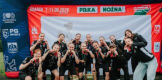 Świetna rozgrzewka przed mundialem w wykonaniu… kobiet! Uniwersytet Warszawski ze złotem AMP w piłce nożnej!