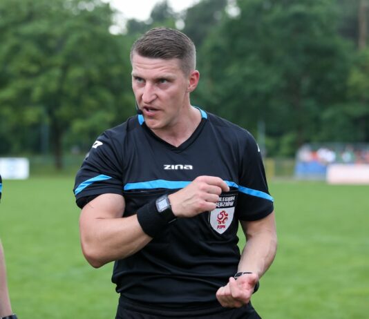 Mocne drużyny i ekstraklasowi sędziowie w finale piłkarskich AMP