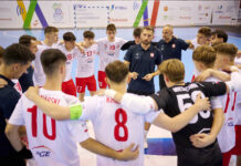Zmienne szczęście Akademickiej Reprezentacji Polski na otwarcie AMŚ w futsalu. Walczymy dalej!